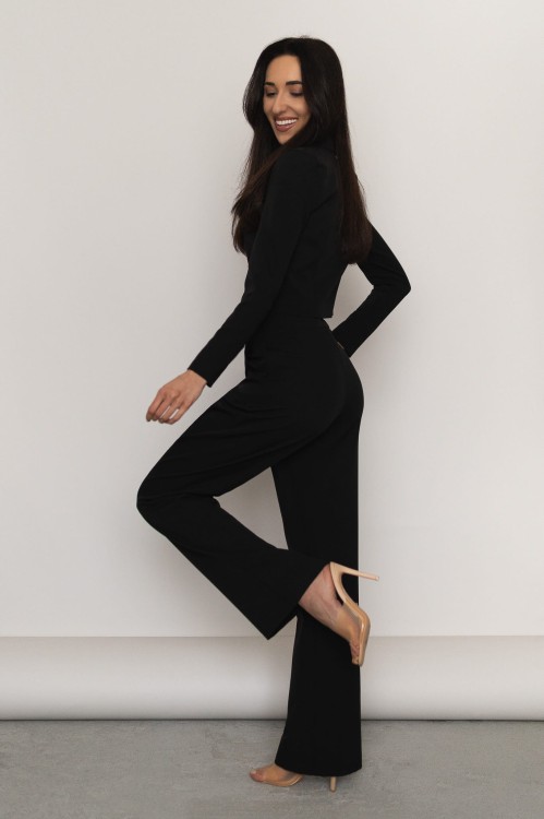 Sidari - elegancki garnitur z krótką marynarką i szerokimi spodniami czarny (2).jpg