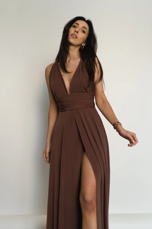 Asturia - długa sukienka z wiązaną górą brązowa (3).jpg