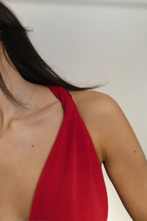 Asturia - długa sukienka z wiązaną górą czerwona (13).jpg