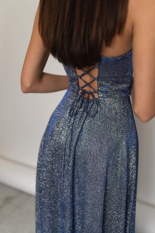 Taormina - błyszcząca sukienka maxi z wiązaniem na plecach srebrna - 7.jpg