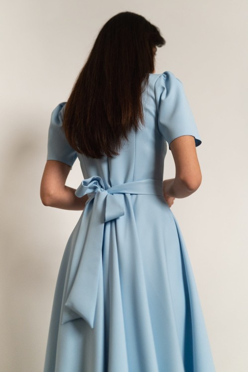 Venezia - rozkloszowana sukienka midi z kwiatami błękitna - 9.jpg