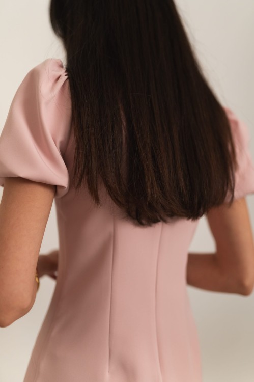 Maiera - sukienka mini z bufkami i patkami pudrowy róż - 6.jpg