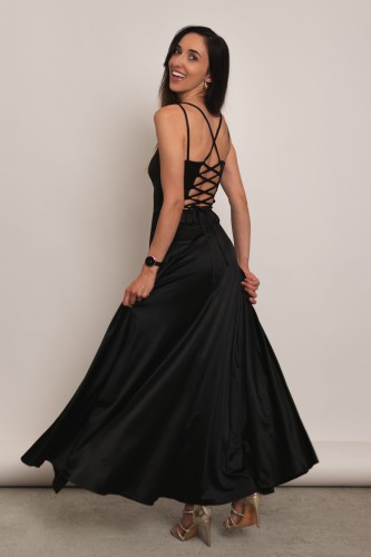 Mijas - satynowa sukienka maxi z gorsetowym wiązaniem czarna - 1.jpg