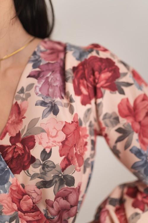 Avila - sukienka z drapowaniem beżowa w kwiaty - 8.jpg