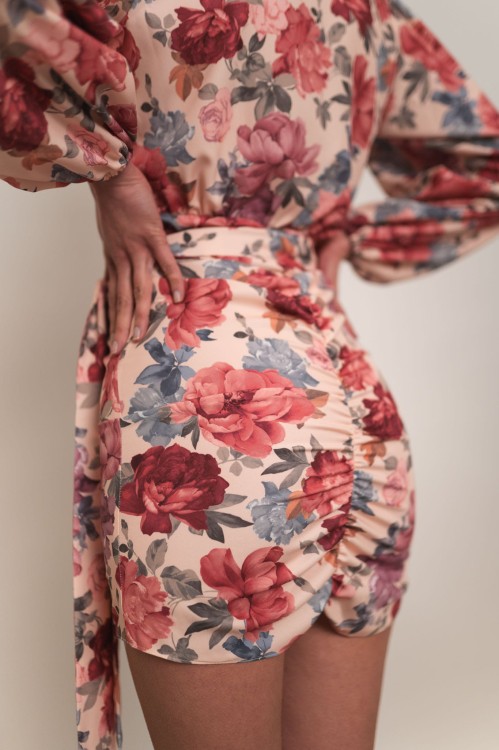 Avila - sukienka z drapowaniem beżowa w kwiaty - 9.jpg