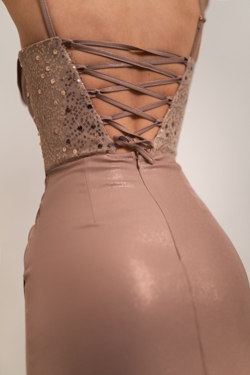 Kordoba - sukienka maxi z ozdobnym gorsetem z cekinami mokka - 11.jpg