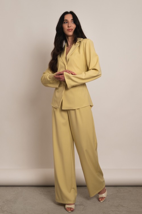 Aveiro - komplet garniturowy marynarka z wiązaniem i rozszerzane spodnie limonkowo-żółty - 3.jpg