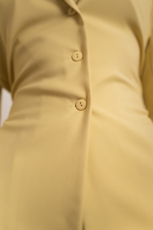 Aveiro - komplet garniturowy marynarka z wiązaniem i rozszerzane spodnie limonkowo-żółty - 10.jpg