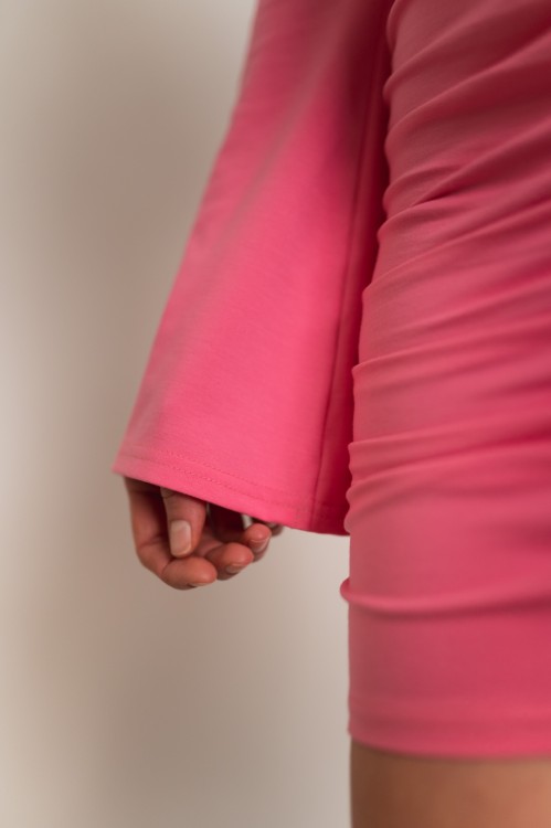 Arandis - drapowana sukienka mini z dzwonkowymi rękawami różowa - 10.jpg