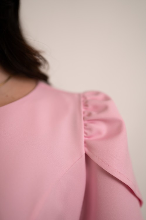 Haga - wizytowa sukienka mini z krótkim rękawem pudrowy róż - 5.jpg