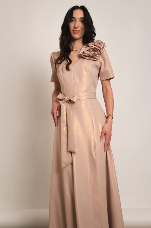 Tropea - błyszcząca sukienka maxi z różami beżowa - 2.jpg