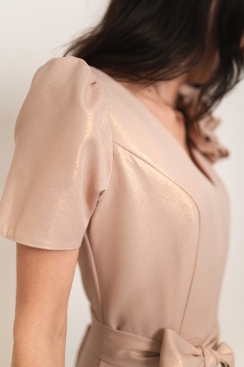 Tropea - błyszcząca sukienka maxi z różami beżowa - 5.jpg