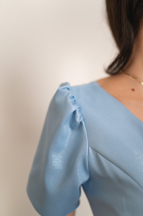 Tropea - błyszcząca sukienka maxi z różami błękitna - 8.jpg