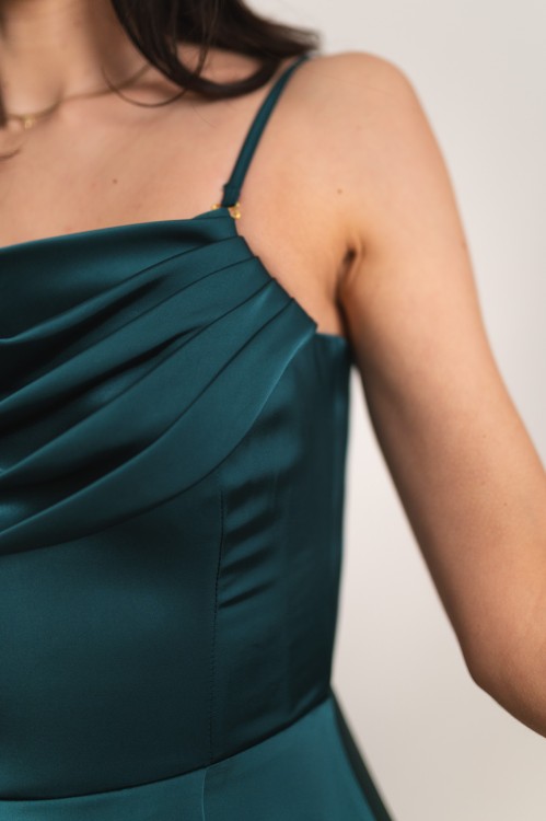 Artemida - satynowa sukienka maxi z dekoltem woda i gorsetem butelkowa zieleń - 7.jpg