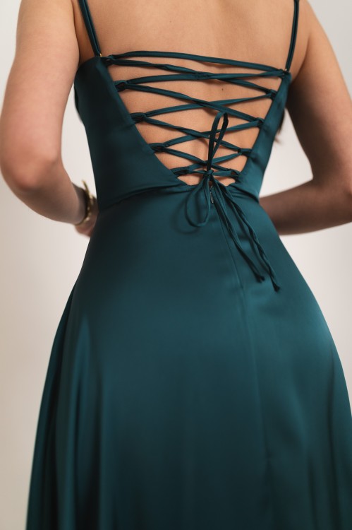 Artemida - satynowa sukienka maxi z dekoltem woda i gorsetem butelkowa zieleń - 11.jpg