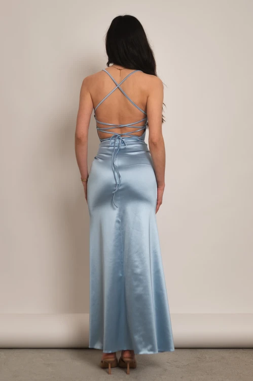 Nausa - satynowa sukienka maxi rybka z wiązaniem na plecach błękitna - 5.jpg