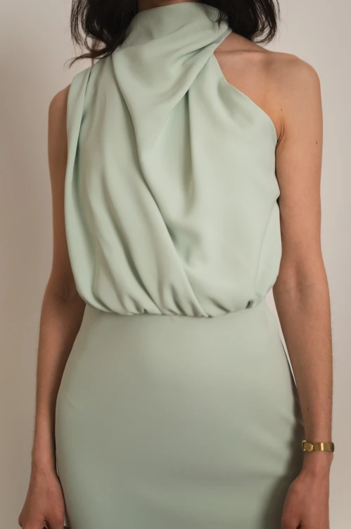 Perama - sukienka maxi z zabudowanym dekoltem w kolorze szałwiowym - 8.jpg