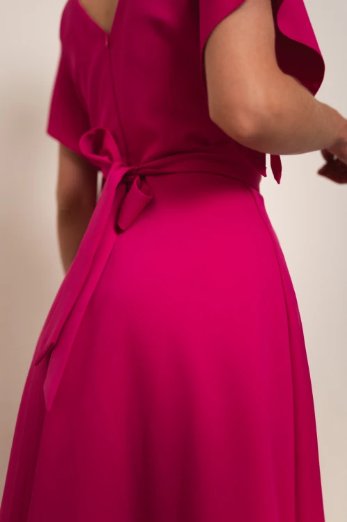 Perea - sukienka plus size maxi z motylkowym krótkim rękawem i kwiatem fuksja - 7.jpg