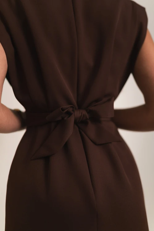 Achaja - elegancka sukienka maxi z zabudowanym dekoltem i rozcięciem brązowa - 16.jpg
