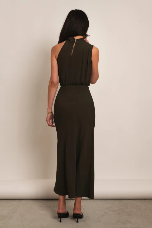 Perama - sukienka maxi z zabudowanym dekoltem khaki - 6.jpg