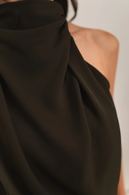 Perama - sukienka maxi z zabudowanym dekoltem khaki - 8.jpg